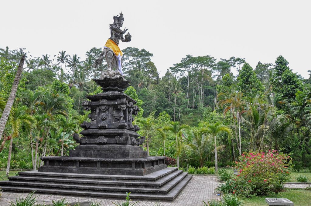 Pura Tirta Empul di Tampaksiring, Bali
